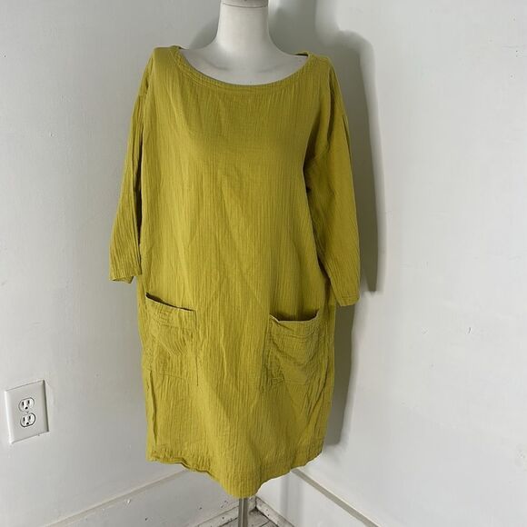 Sold - Picture 1 of 6